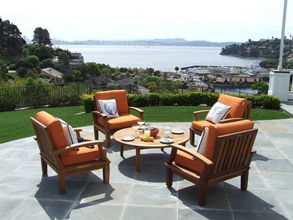 What Is an Outdoor Living Area