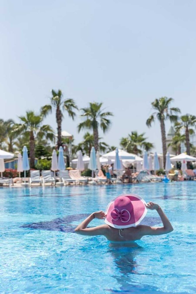 How to Winterize Your Swimming Pool
