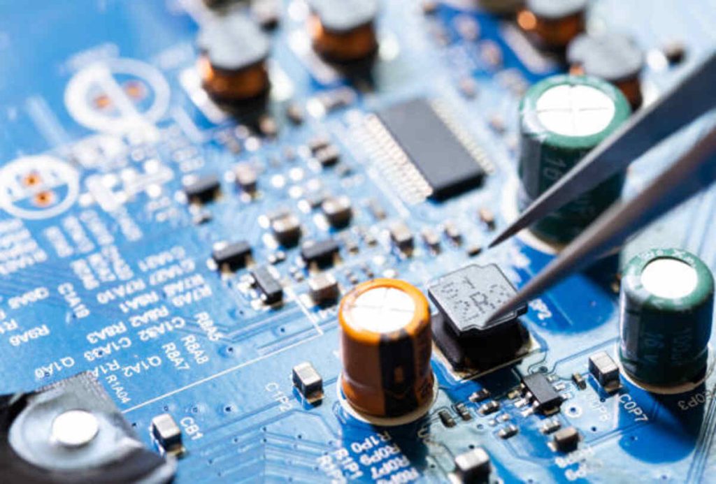 How to Combine Non Nonpolar Capacitors (2)