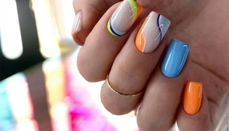 Nail polish Distributor