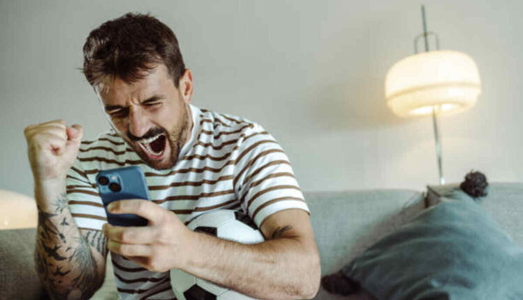 اپلیکیشن بت فوروارد